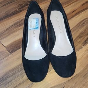 Kelly & Katie soft black wedge pump